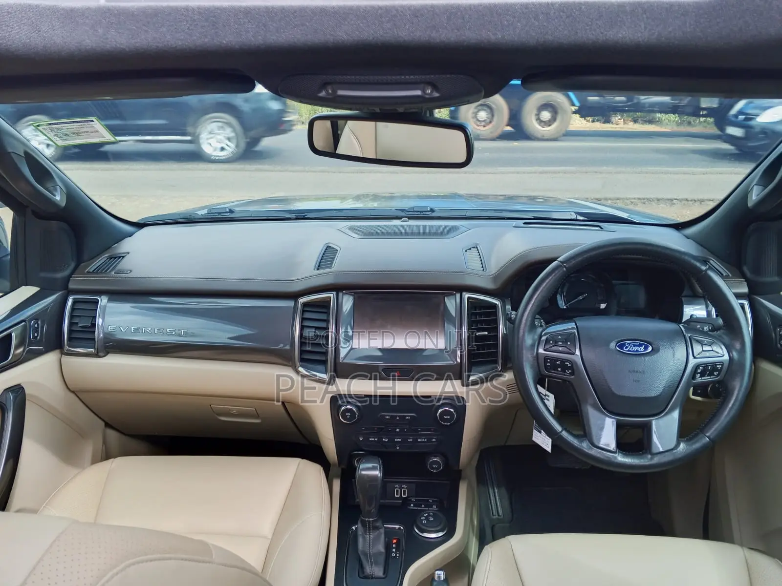 Ford Everest 2017 Gold