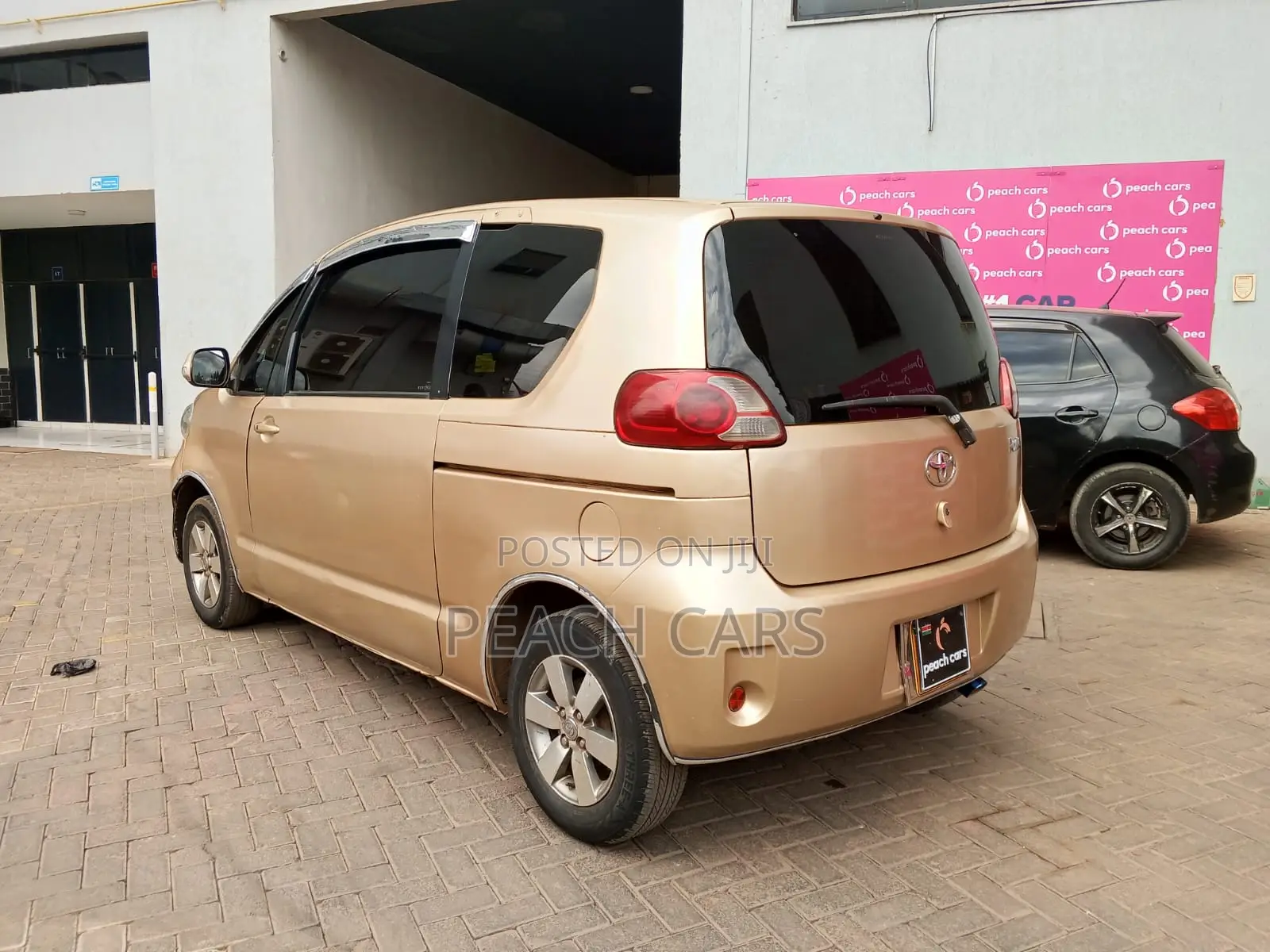 Toyota Porte 2010 Gold