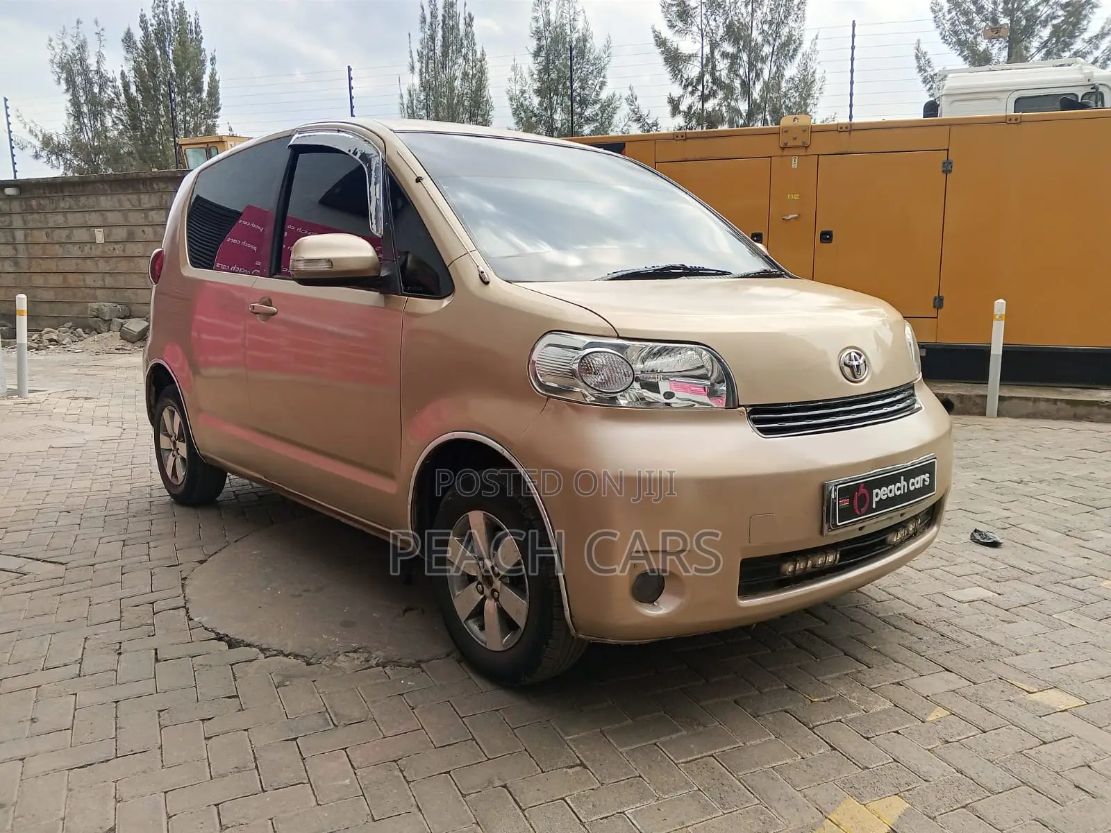 Toyota Porte 2010 Gold