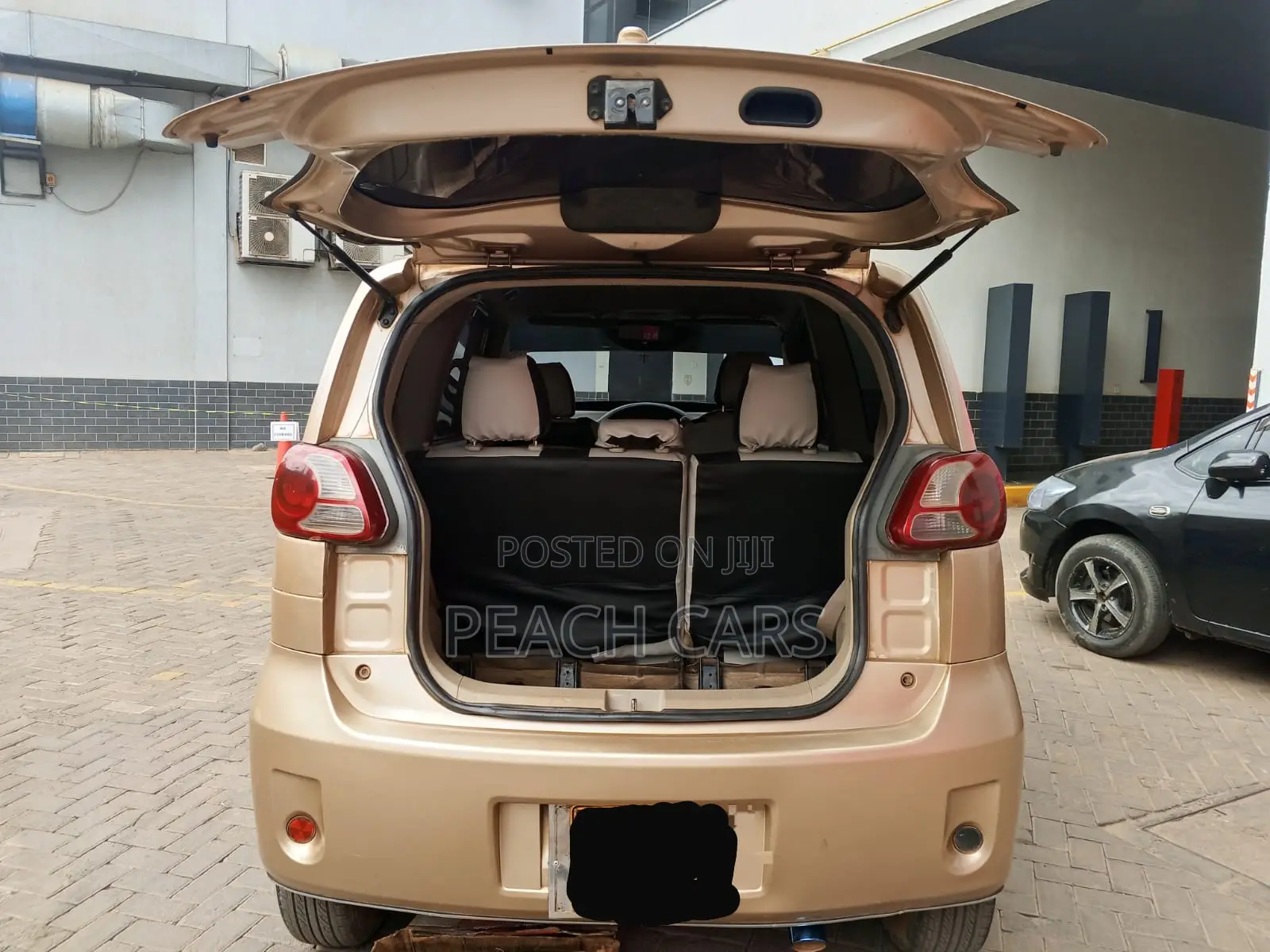Toyota Porte 2010 Gold