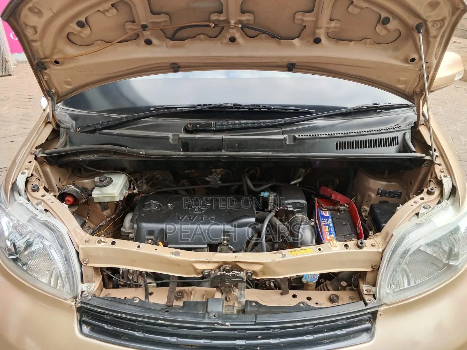 Toyota Porte 2010 Gold