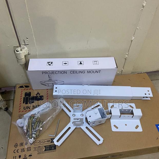 Projector Ceiling Mount - main view