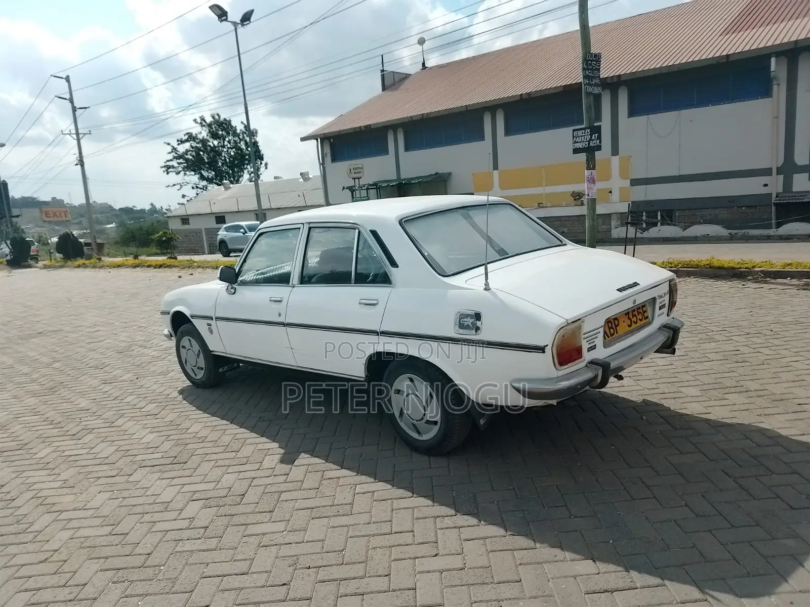 Peugeot 504 2004 White