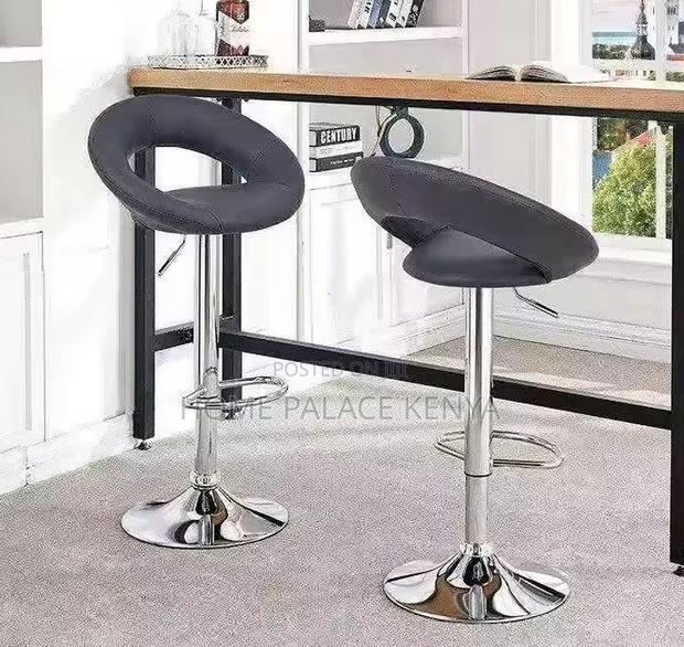 Bar Stool: Moon Shape Vintage High Bar Chair - thumbnail 4