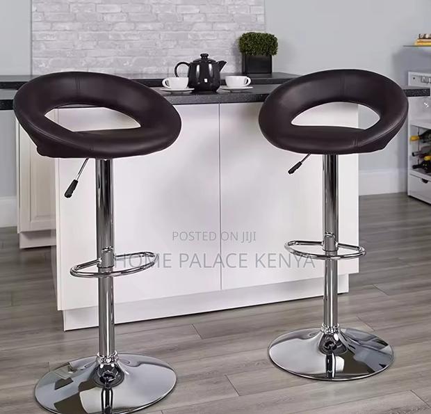 Bar Stool: Moon Shape Vintage High Bar Chair - thumbnail 5
