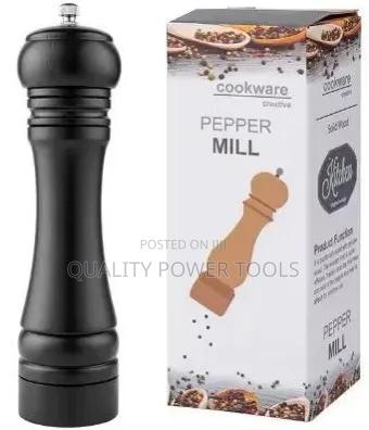 *Wooden Peppermill Salt and Pepper Grinders