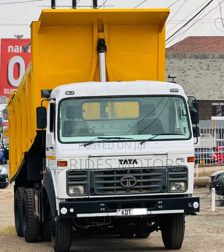 Tata Bogii Tipper 2516 Year 2025