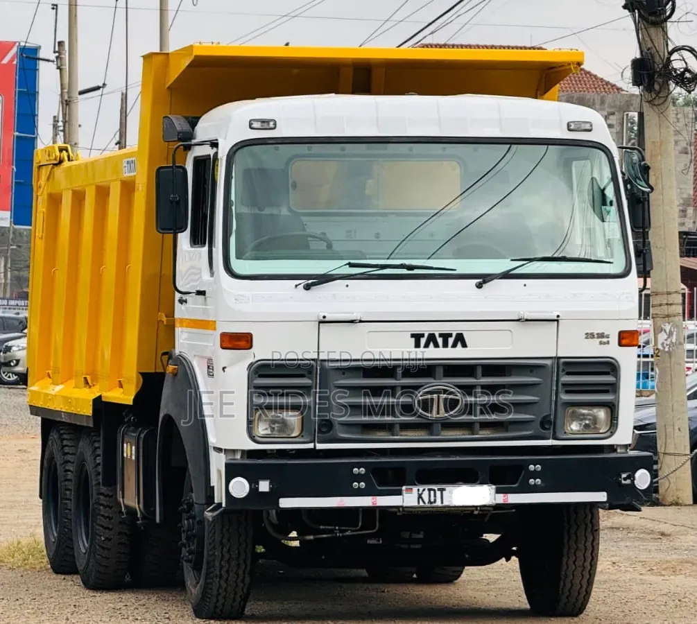 Tata Bogii Tipper 2516 Year 2025