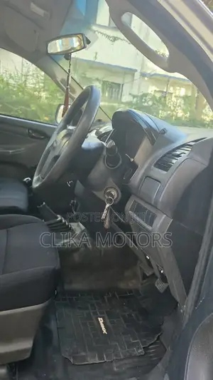 Isuzu D-MAX 2021 Silver