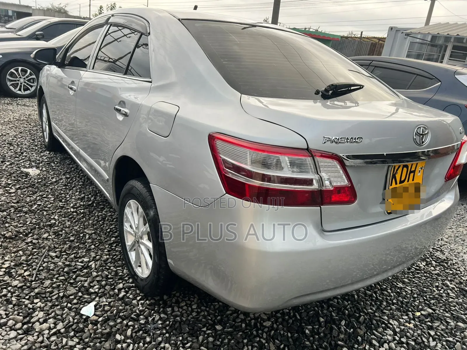 Toyota Premio 2015 Silver