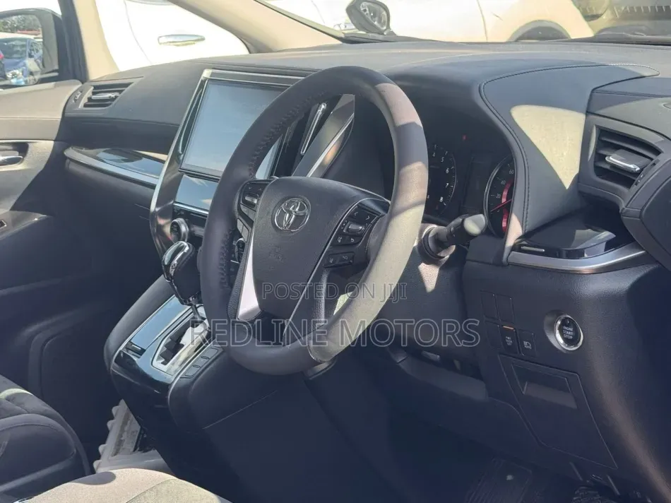 Toyota Alphard 2.5 Petrol FWD 2018 Matt Black