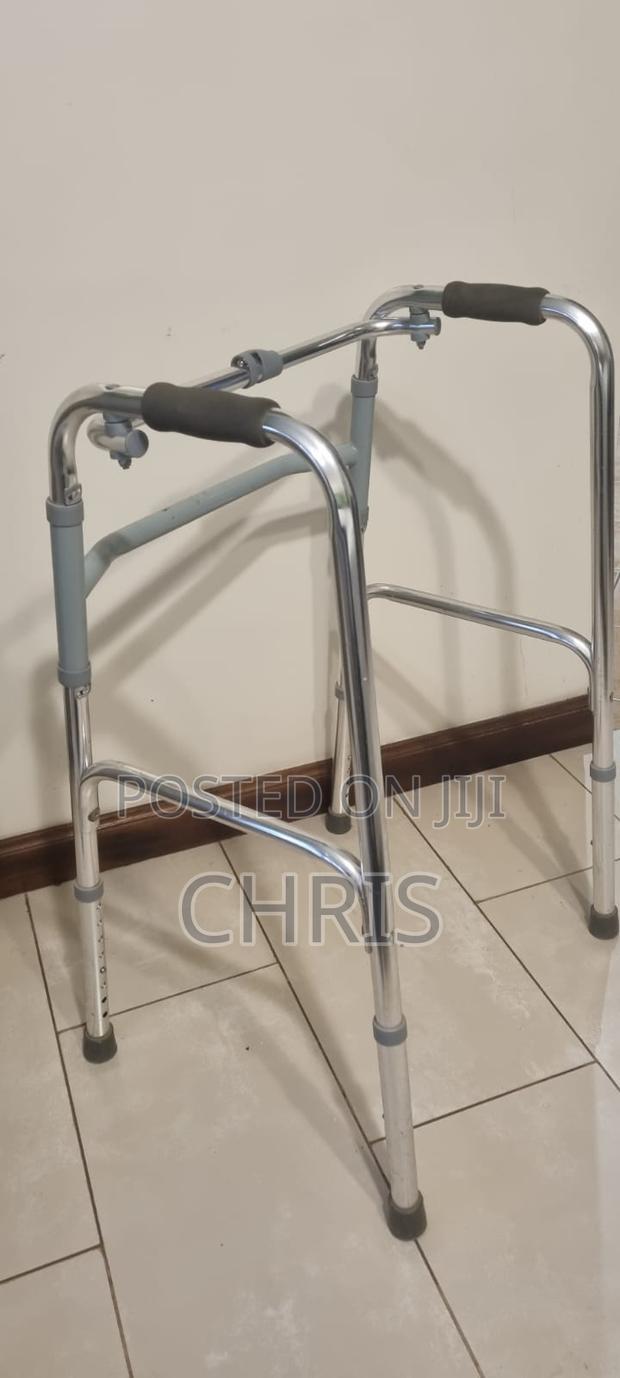 1.36m3 Oxygen Cylinder and Folding Walker