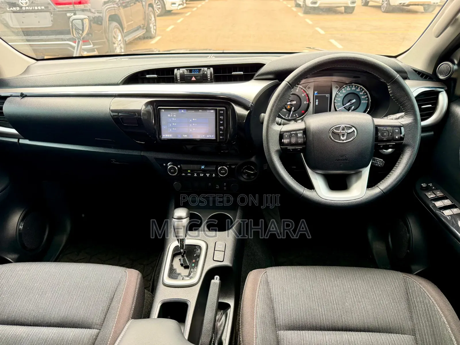 Toyota Hilux 2021 Black