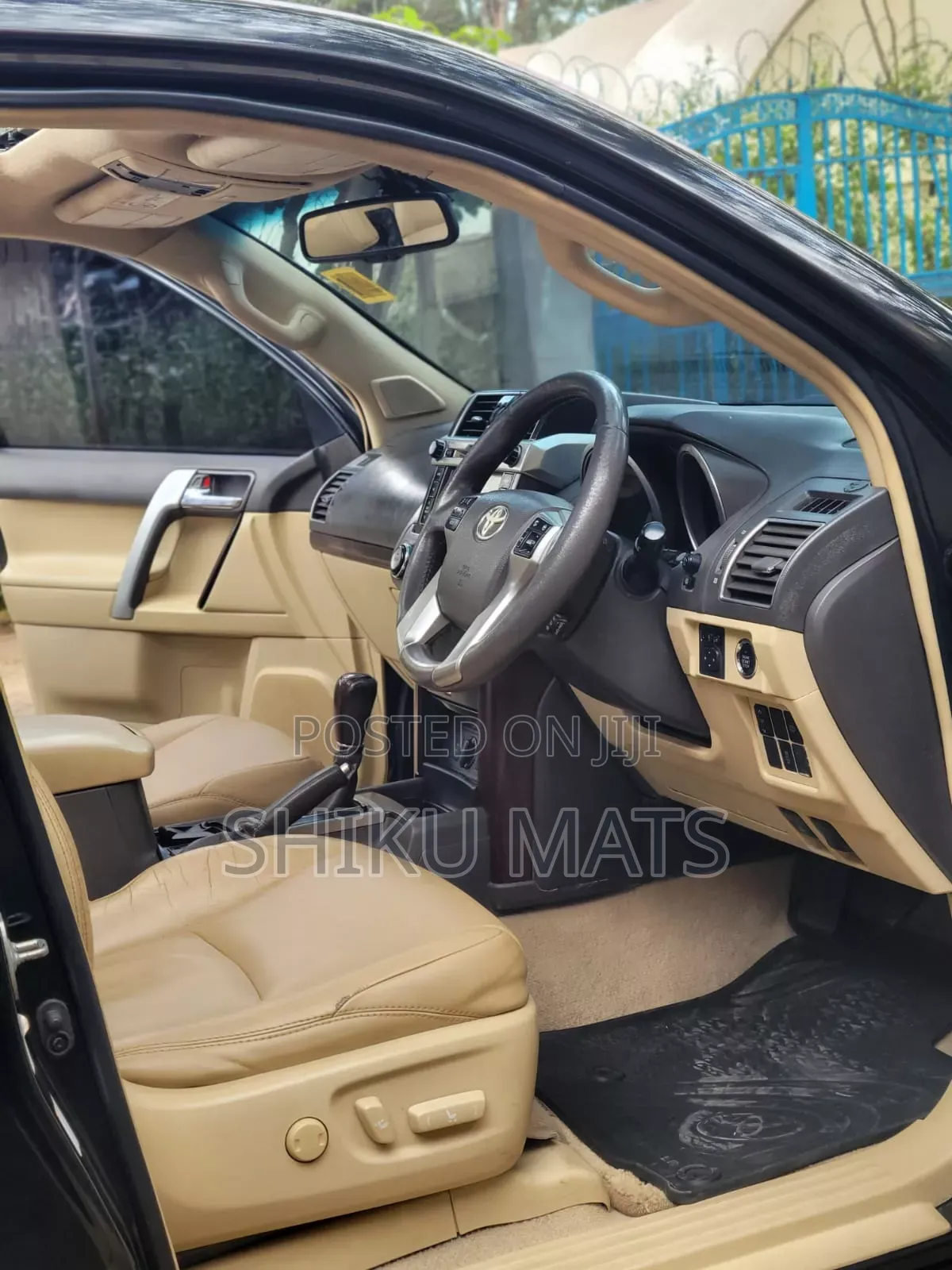 Toyota Land Cruiser 2014 Black