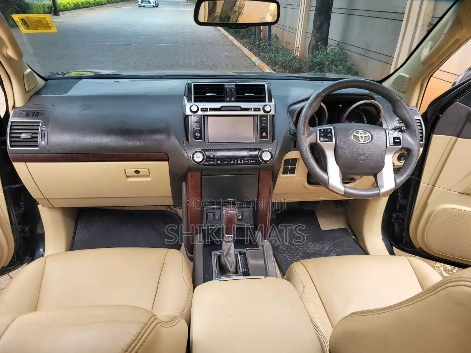 Toyota Land Cruiser 2014 Black