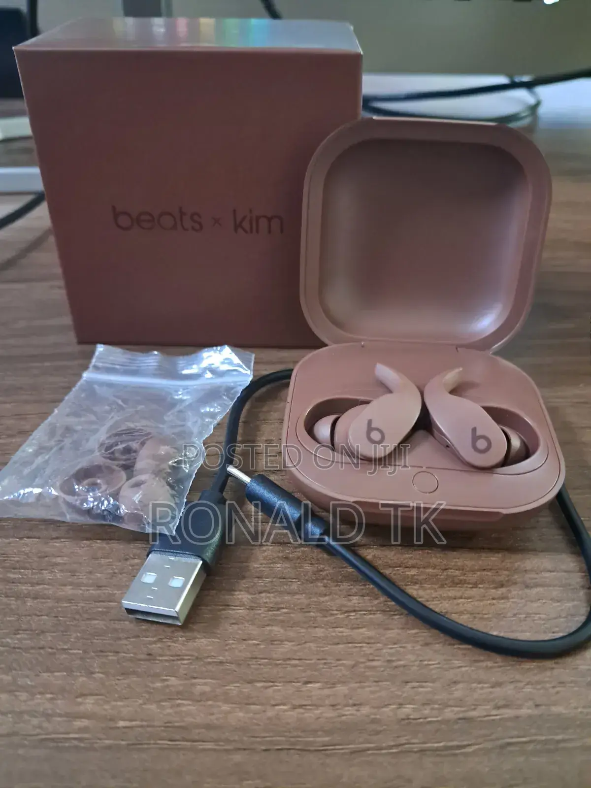 Beats Fit Pro X Kim