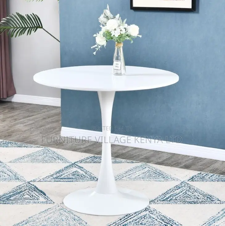 Round Home Eamess Dining Table