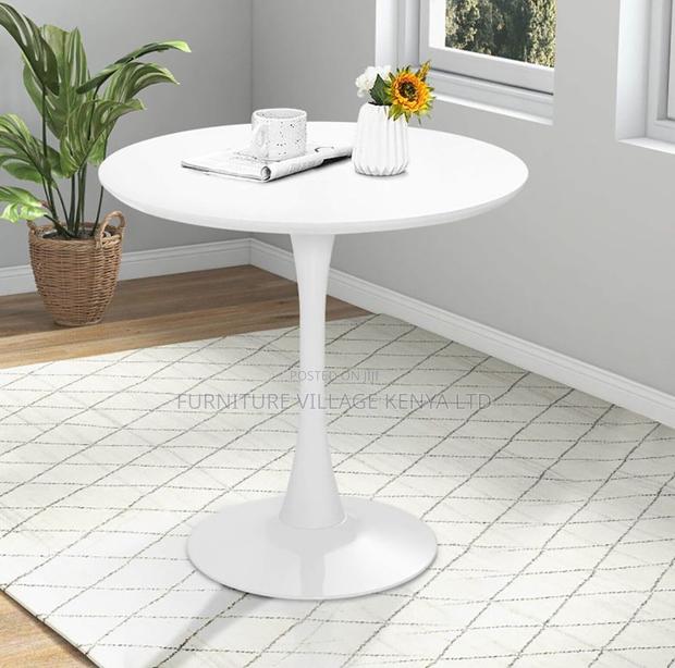 Round Home Eamess Dining Table - thumbnail 9