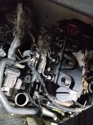 Engine Yd25 Nv350