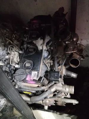 Engine Yd25 Nv350