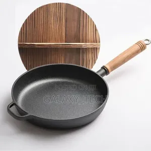 25cm Thickened Cast Iron Frying Pan With Bamboo Lid