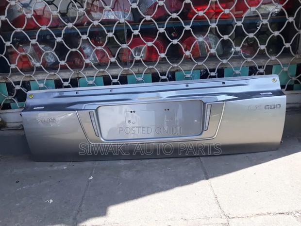 Lexus Lx 570 Lower Boot