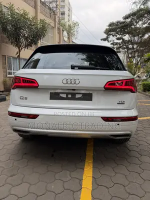 Audi Q5 2.0T Premium AWD quattro 2019 White