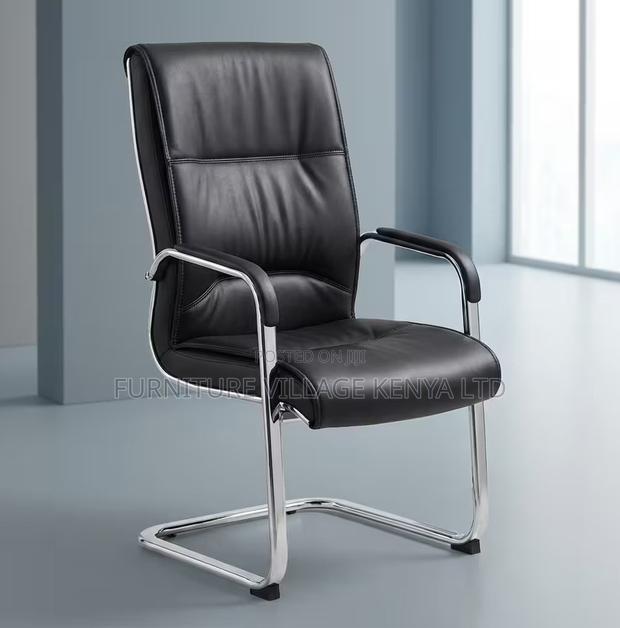 Executive Leather Waiting Seat