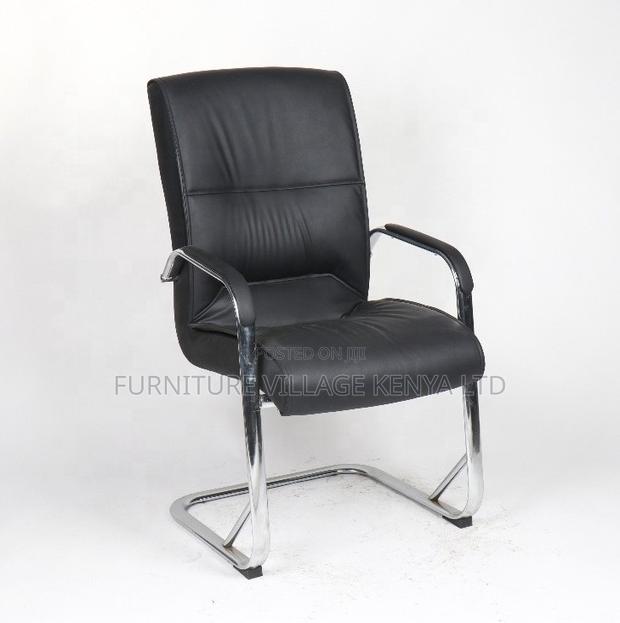 Executive Leather Waiting Seat - thumbnail 4