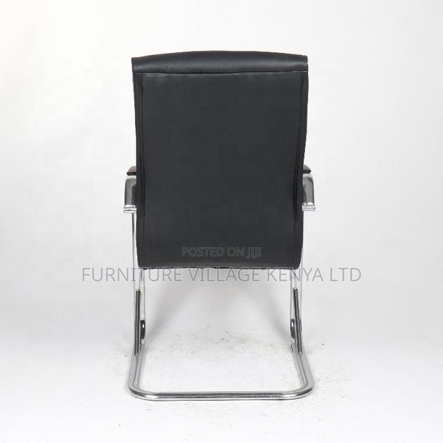 Executive Leather Waiting Seat - thumbnail 8