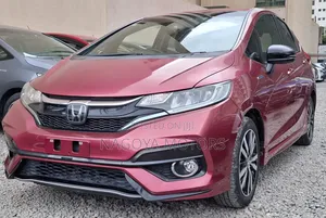 Honda Fit 2019 Maroon