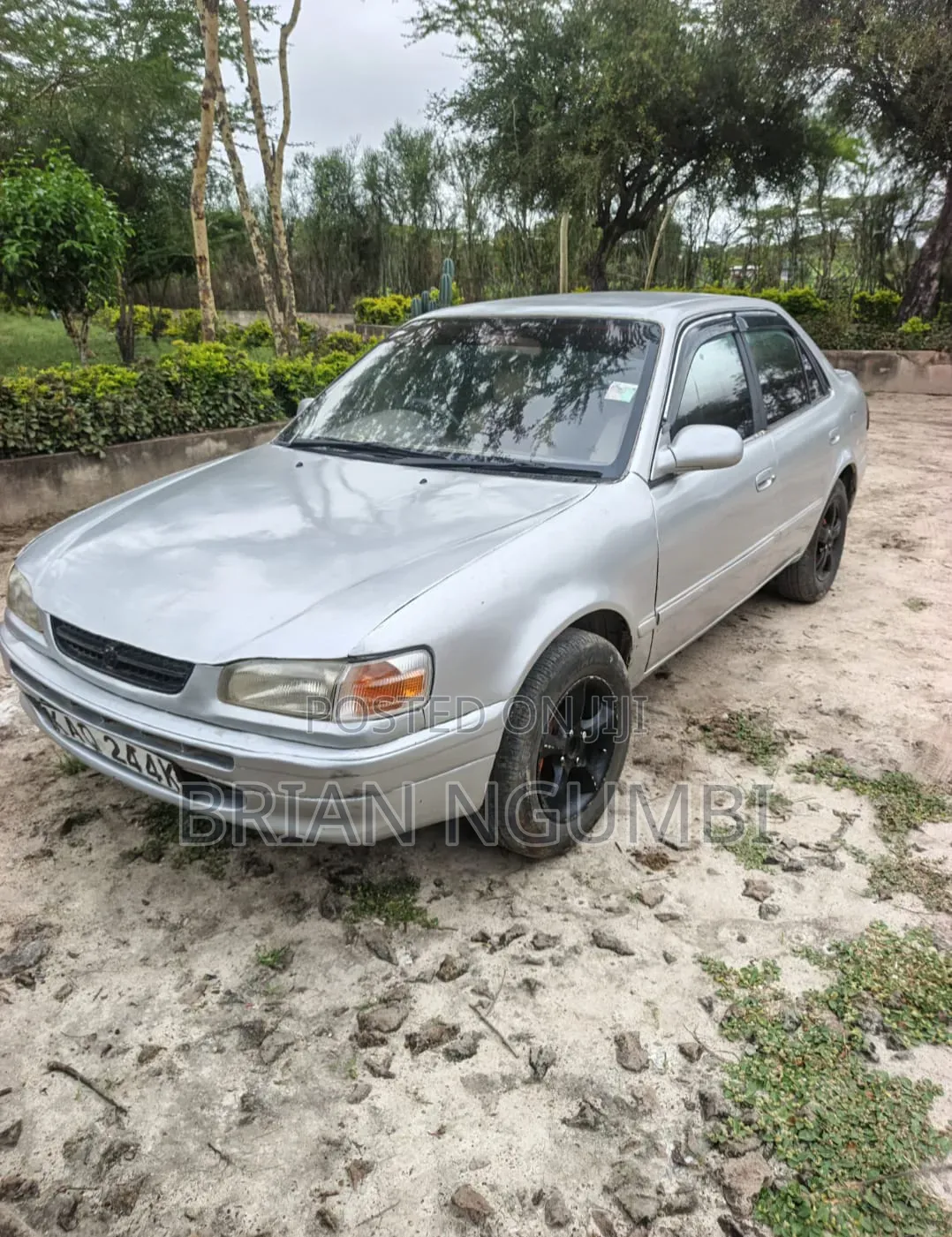 Toyota Corolla 1997 Silver