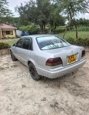 Toyota Corolla 1997 Silver