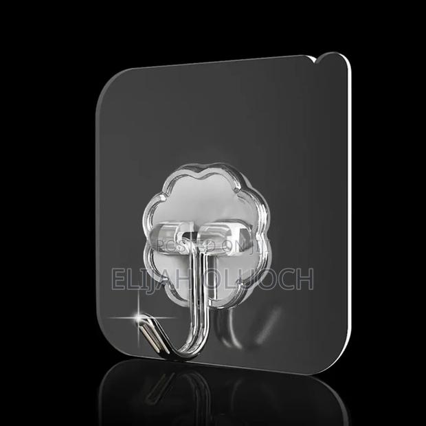 10pcs Strong Transparent Hooks Color: