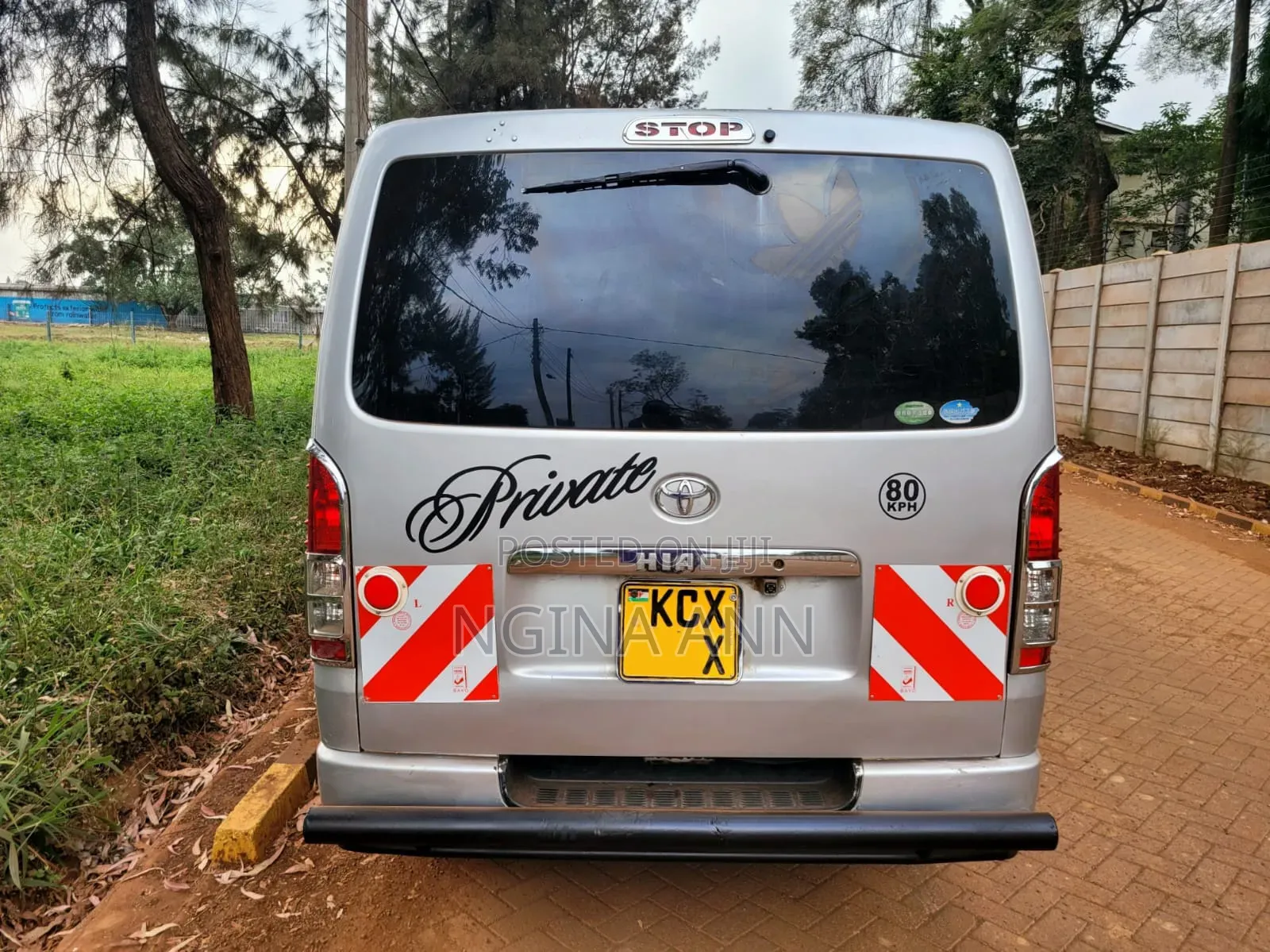 Toyota HiAce 2014 Silver