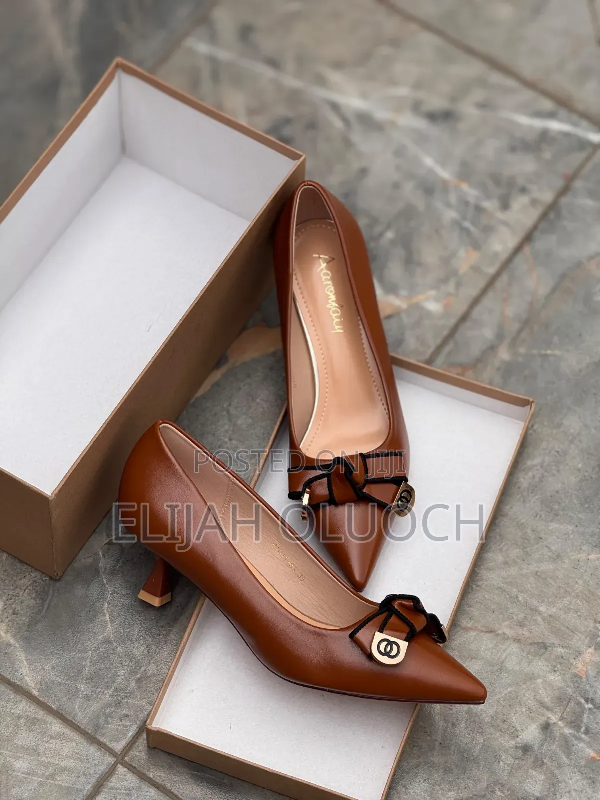 High Quality Leather (Aron Fairy) Closed Heel
