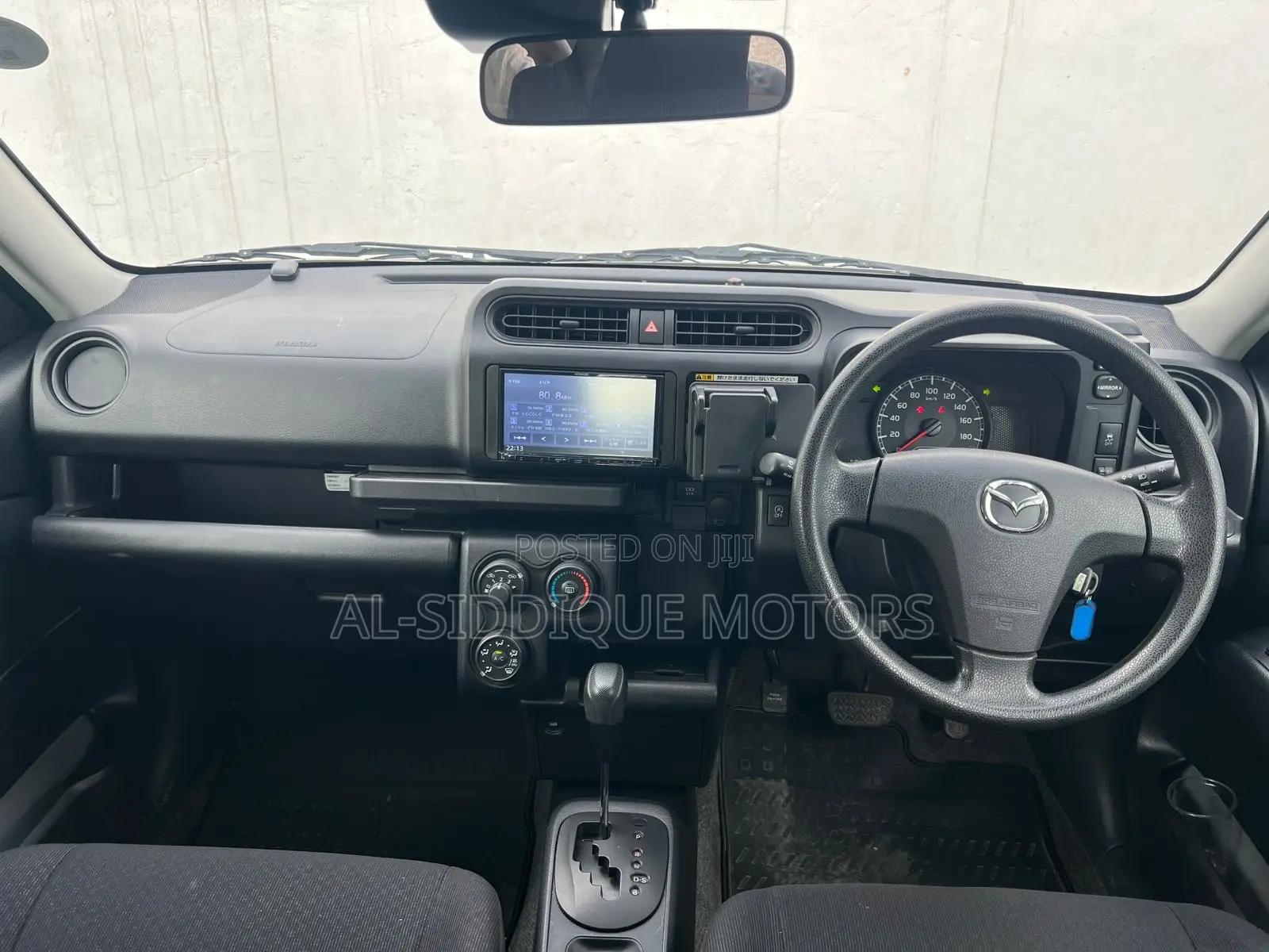 Mazda Familia 2021 Silver