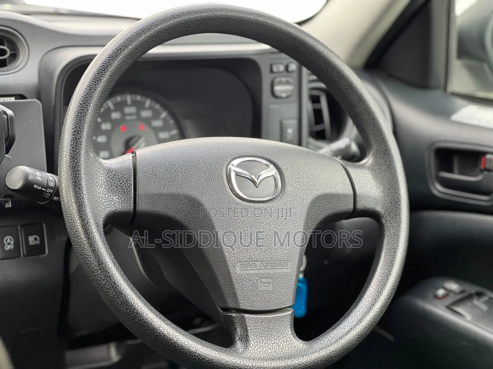 Mazda Familia 2021 Silver
