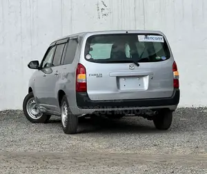 Mazda Familia 2021 Silver