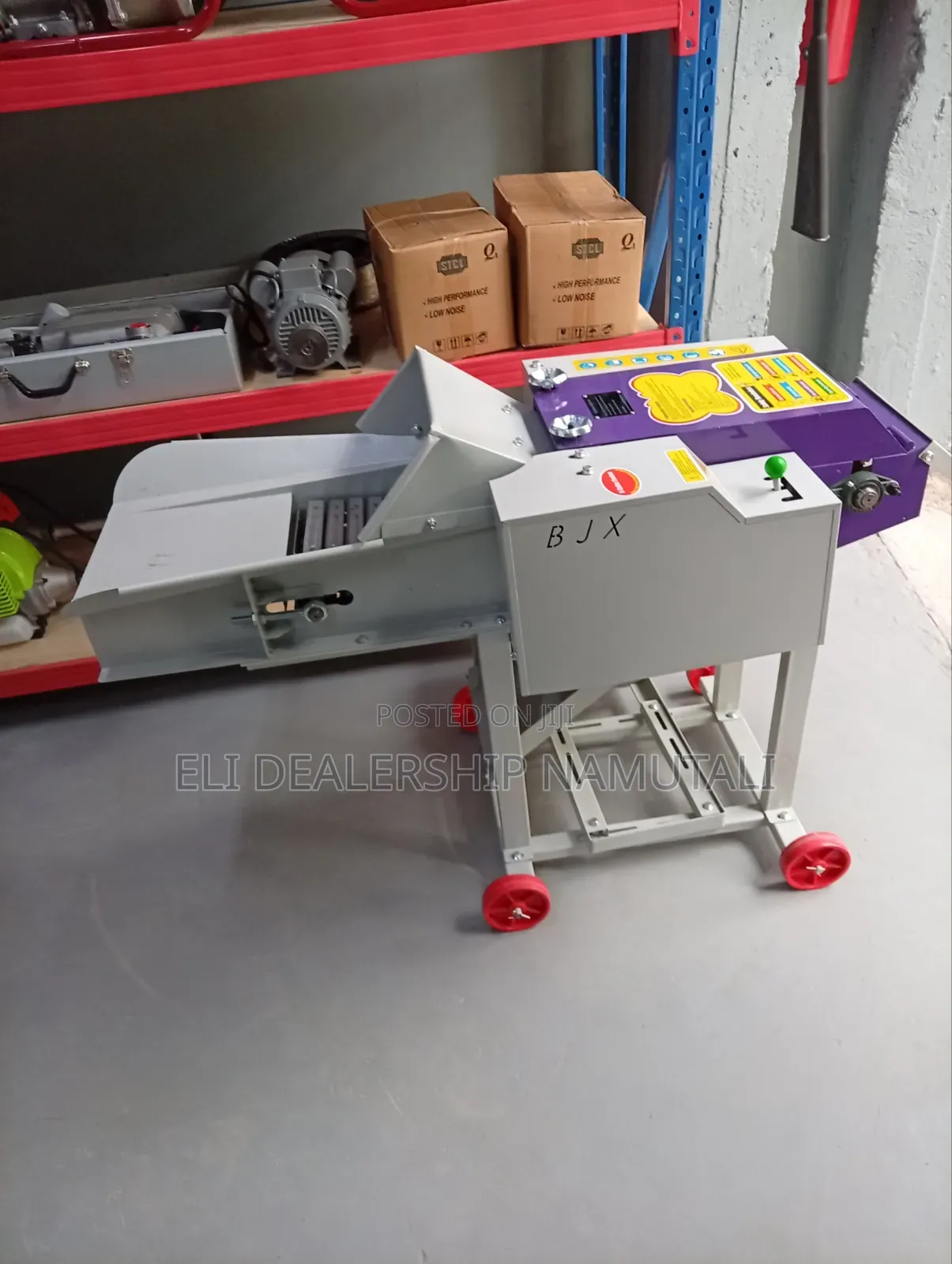 High-Speed Forage Processing Machine With 7.5hp Petrol Engine
