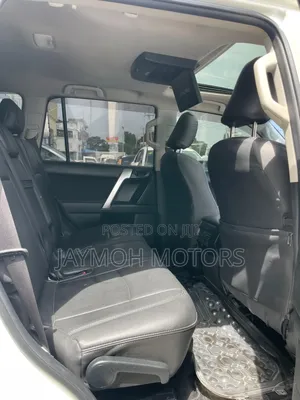 Toyota Land Cruiser Prado 2018 White