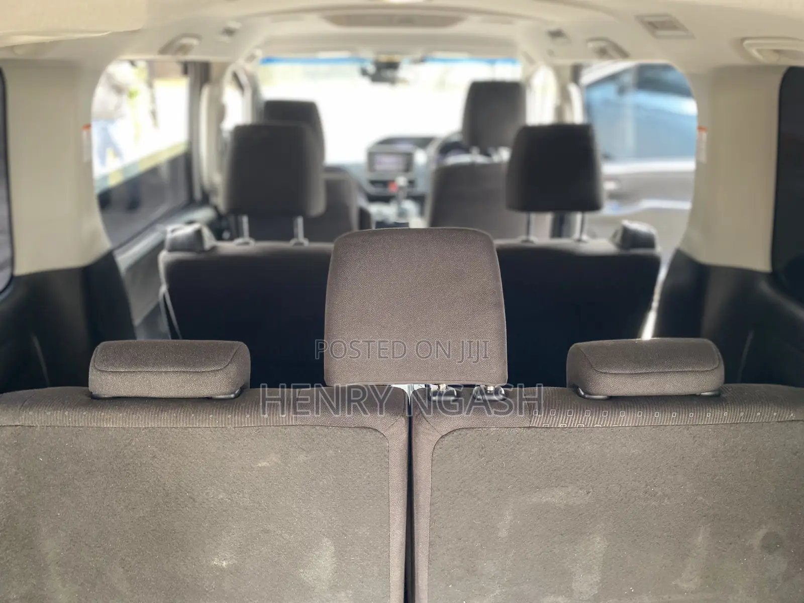 Toyota Noah 2016 Silver