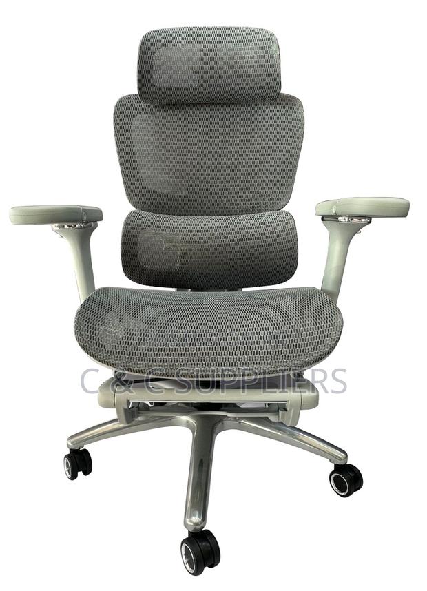 White Mesh Ergonomic Chair With Footrest - thumbnail 2