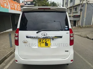 Toyota Noah 2012 White