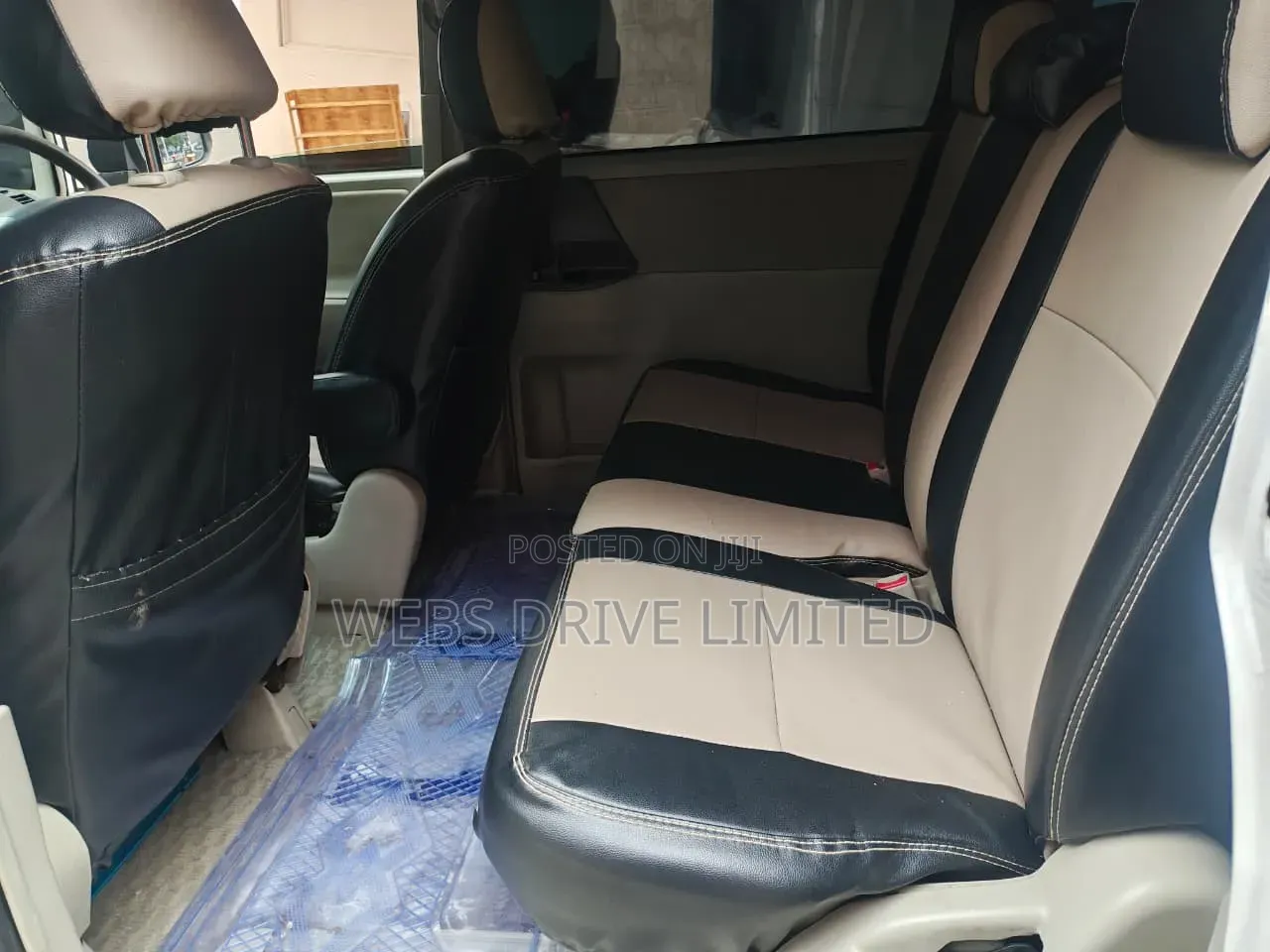 Toyota Noah 2012 White
