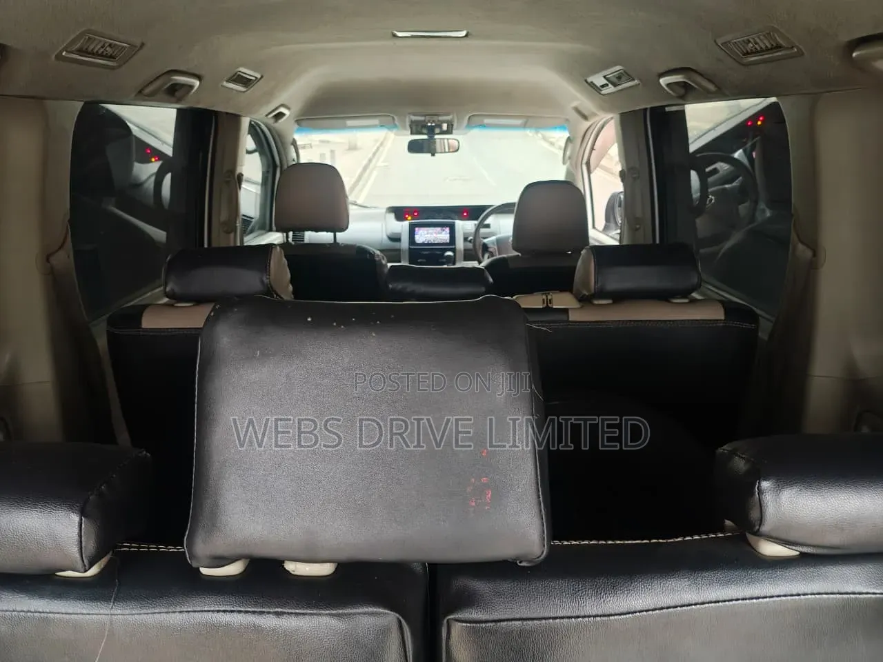 Toyota Noah 2012 White