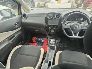 Nissan Note 2019 Silver