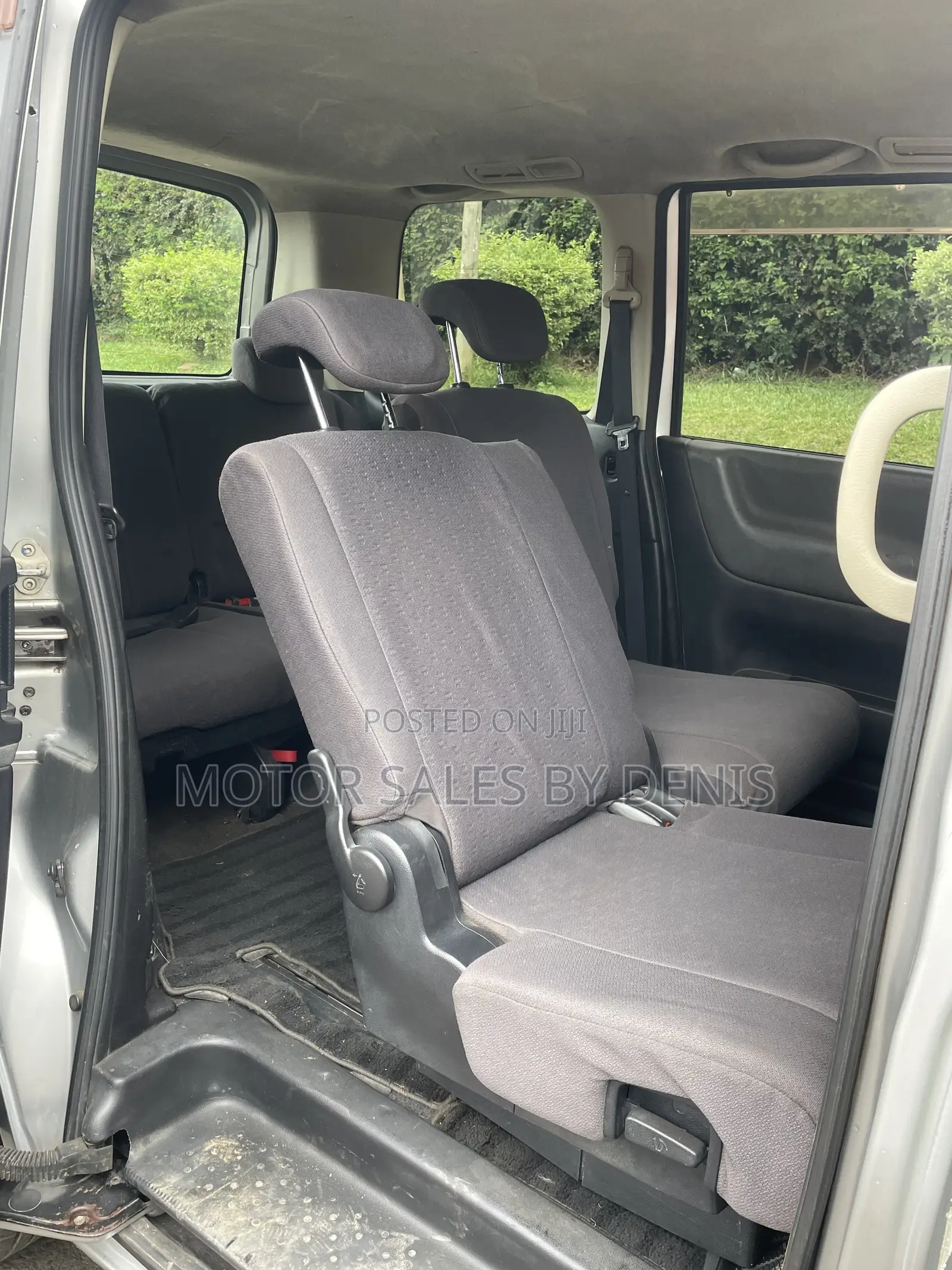 Nissan Serena 2006 Silver
