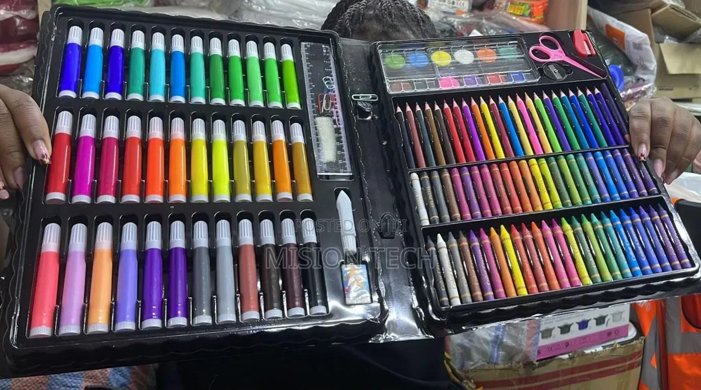 *150pcs Drawing Art Set For Kids*
