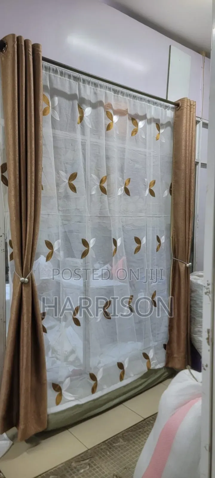 Plain Curtains With Shears